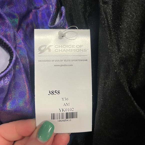 NWT purple and black BRANDED V-Neck Workout Leotard Style #3858 - Picture 11 of 13